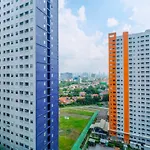 Chic And Cozy 2Br Apartment At Green Pramuka City By Travelio