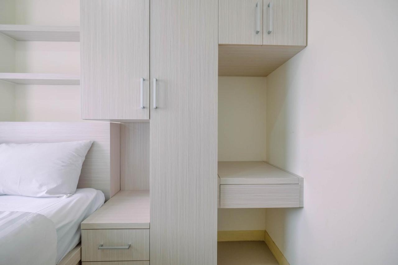 Apartment Chic And Cozy 2br At Pramuka By Travelio